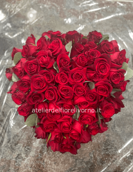 Cuore di rose rosse